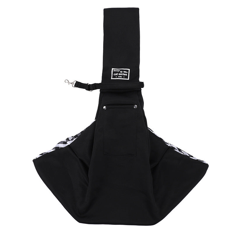 Smartlyo pet bag, New Pet Out Crossbody Shoulder Cat Bag showing a comfortable, stylish design with mesh ventilation for cats.