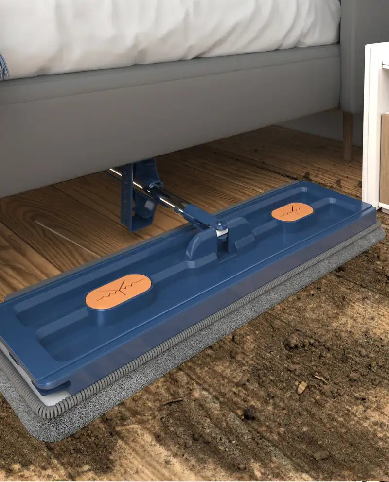 Smartlyo self-wringing 360° flat mop with ergonomic handle and microfiber cleaning surface, ideal for easy floor cleaning.