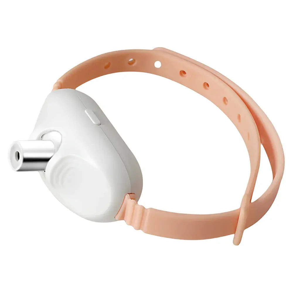 Smartlyo automatic moving laser cat collar toy showing a sleek black collar with a laser pointer tip for interactive pet play.