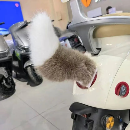 Wiggle Tail for Cars and Scooters