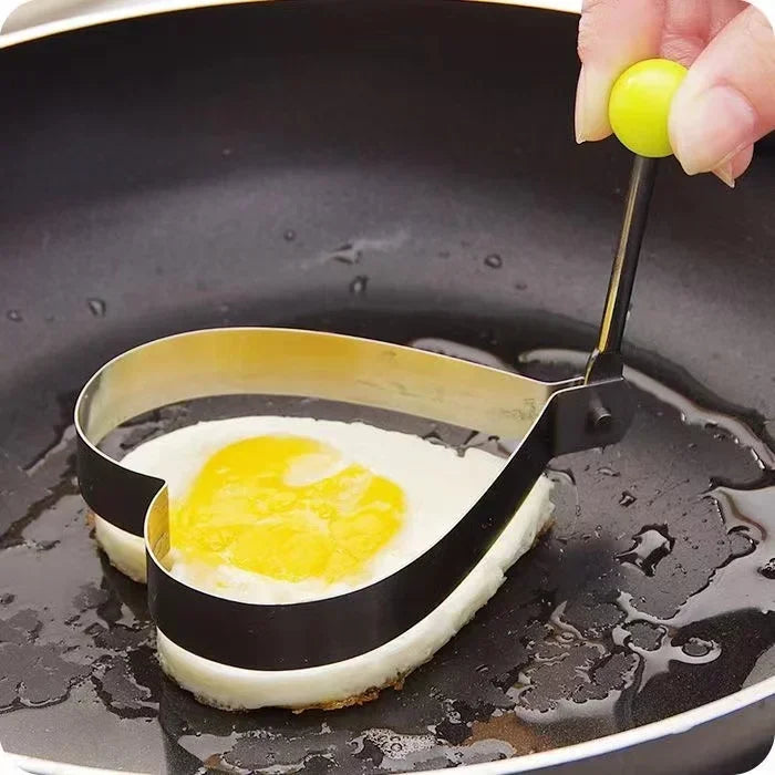 Smartlyo stainless steel heart-shaped fried egg mold and pancake maker for breakfast, omelette rings, and kitchen baking tools.