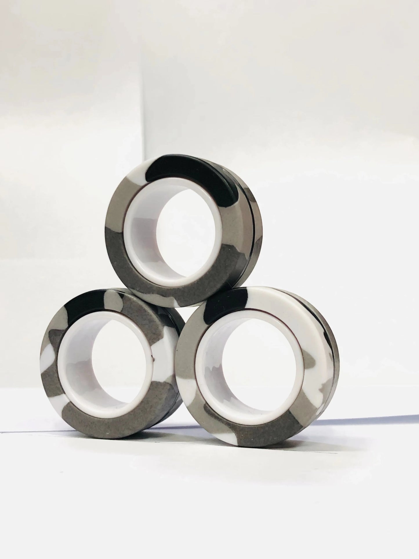 Magnetic Fidget Rings 3pcs – Finger Spinner Stress Relief Set