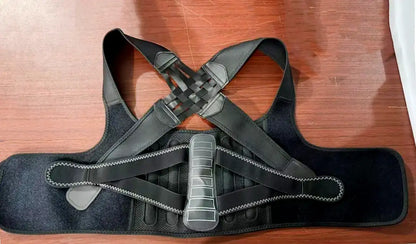 Adjustable posture corrector for women and men by Smartlyo, featuring ergonomic straps and support for improved spinal alignment.