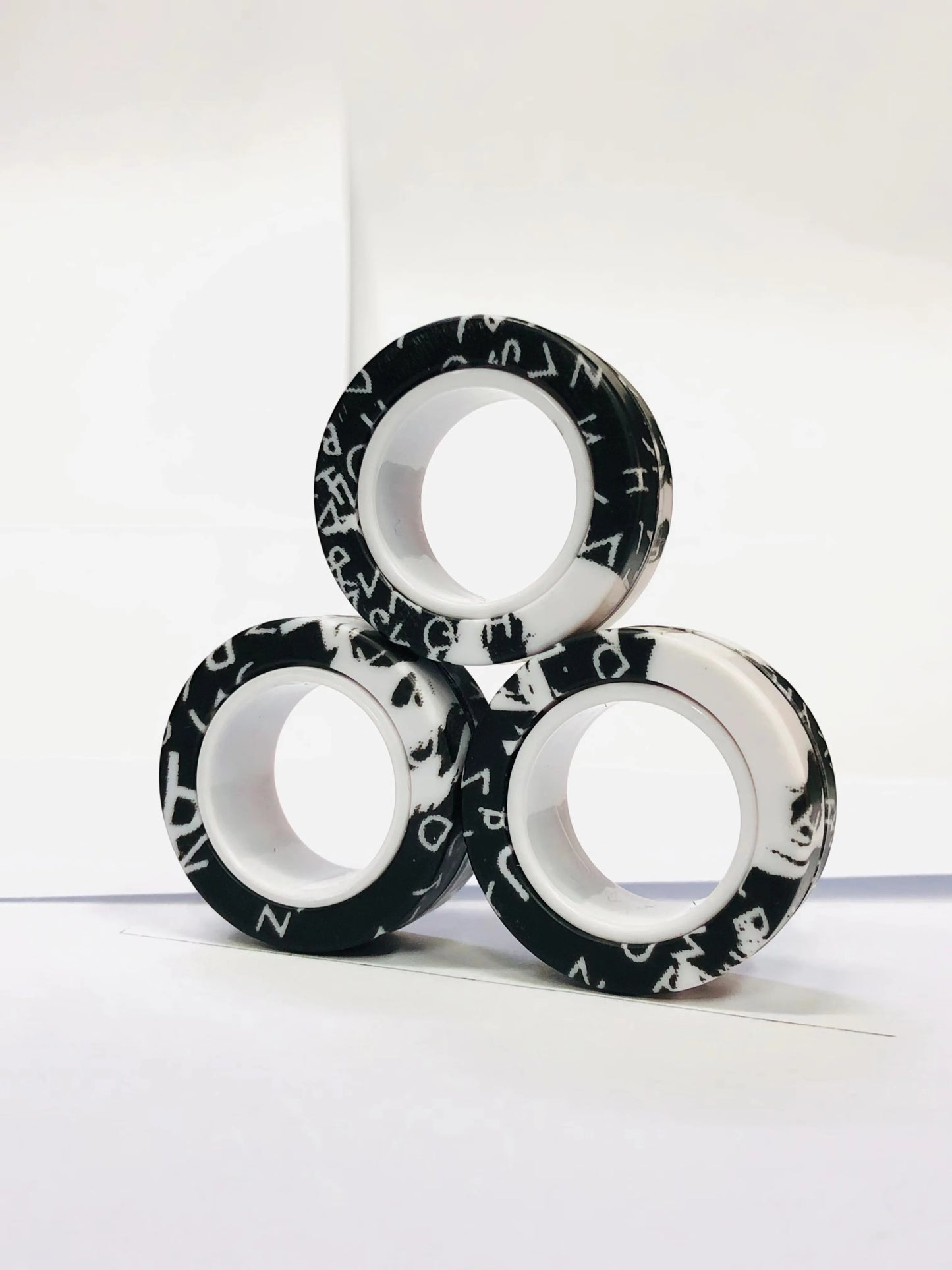 Magnetic Fidget Rings 3pcs – Finger Spinner Stress Relief Set